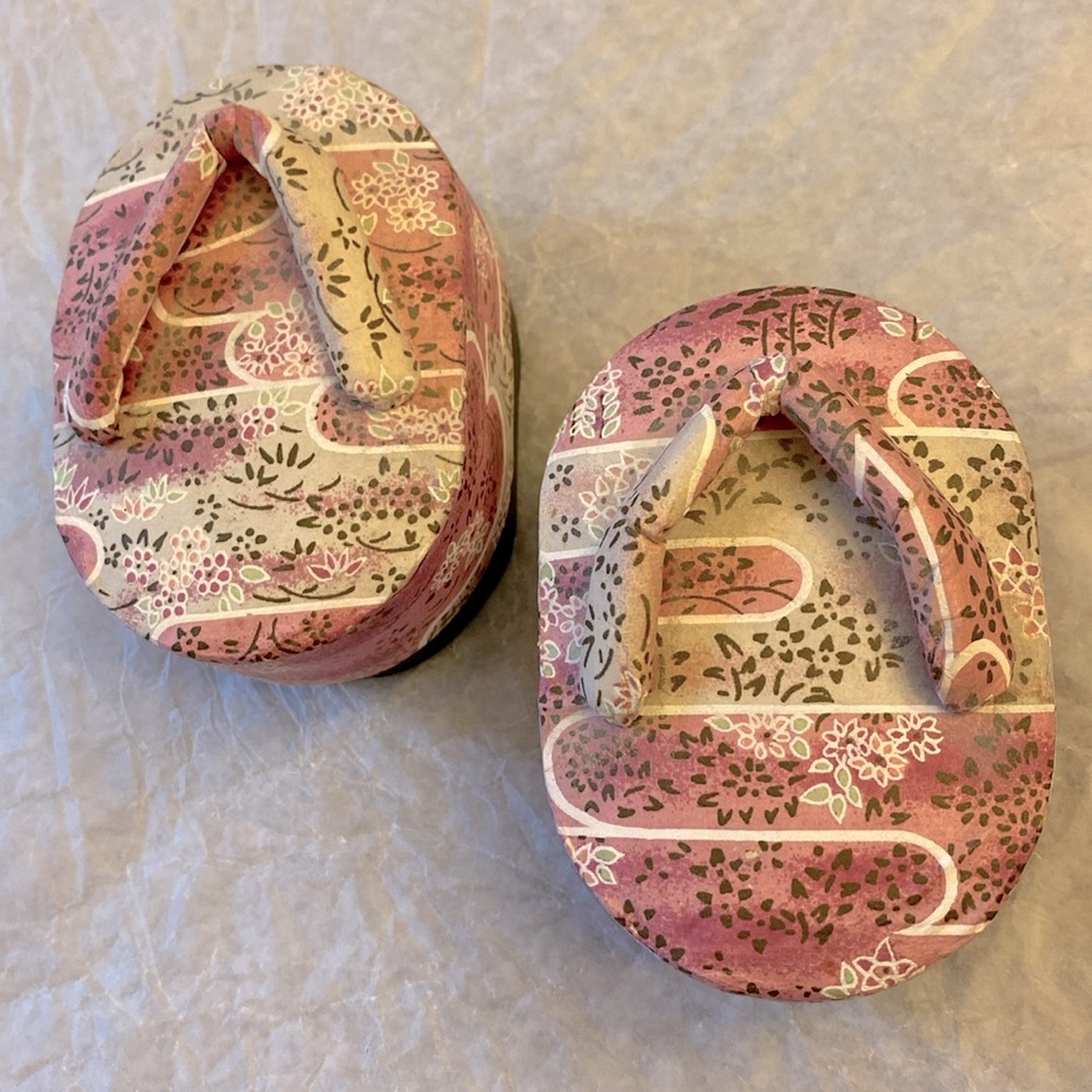 Vintage Japanese Paper Box Geta Slipper design. Very unique!